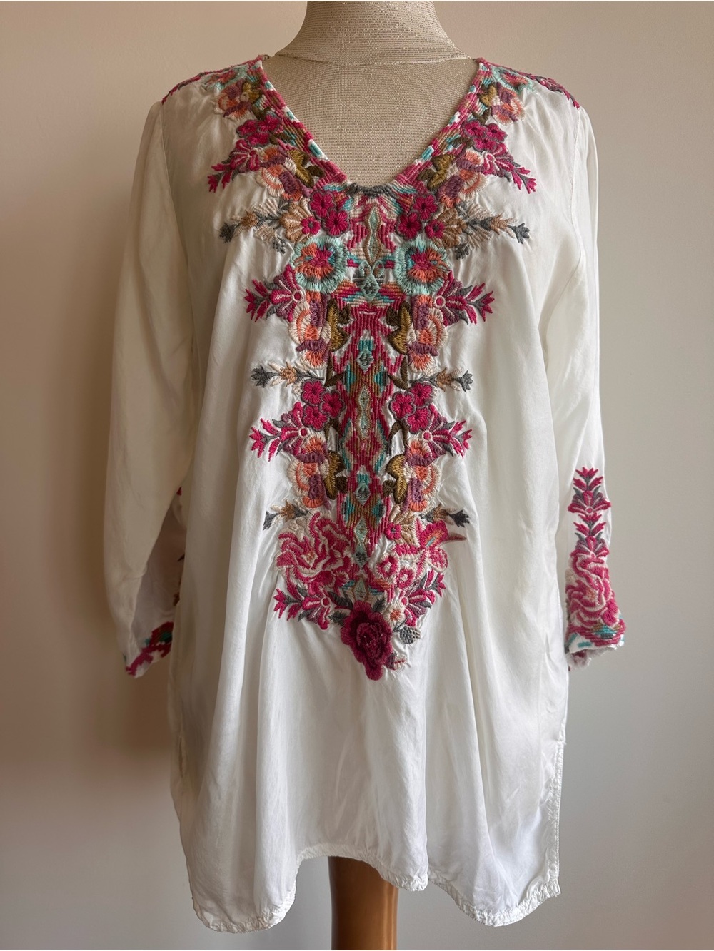 Johnny Was White Tunic with Multicolor Floral Embroidery
